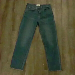 Levi’s DENIZEN woman’s straight leg jeans